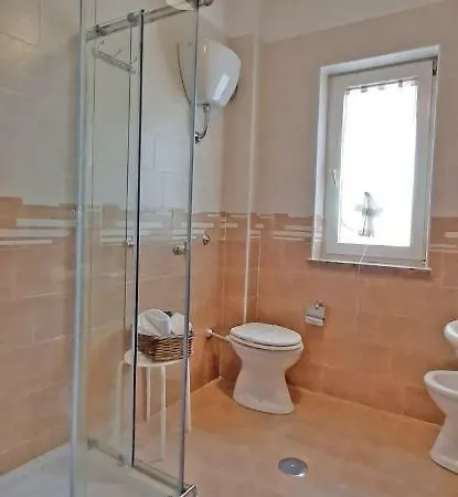 Life Bed & Breakfast *