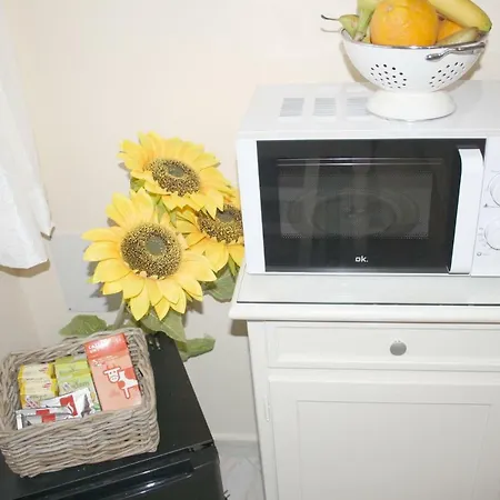 Life Bed & Breakfast